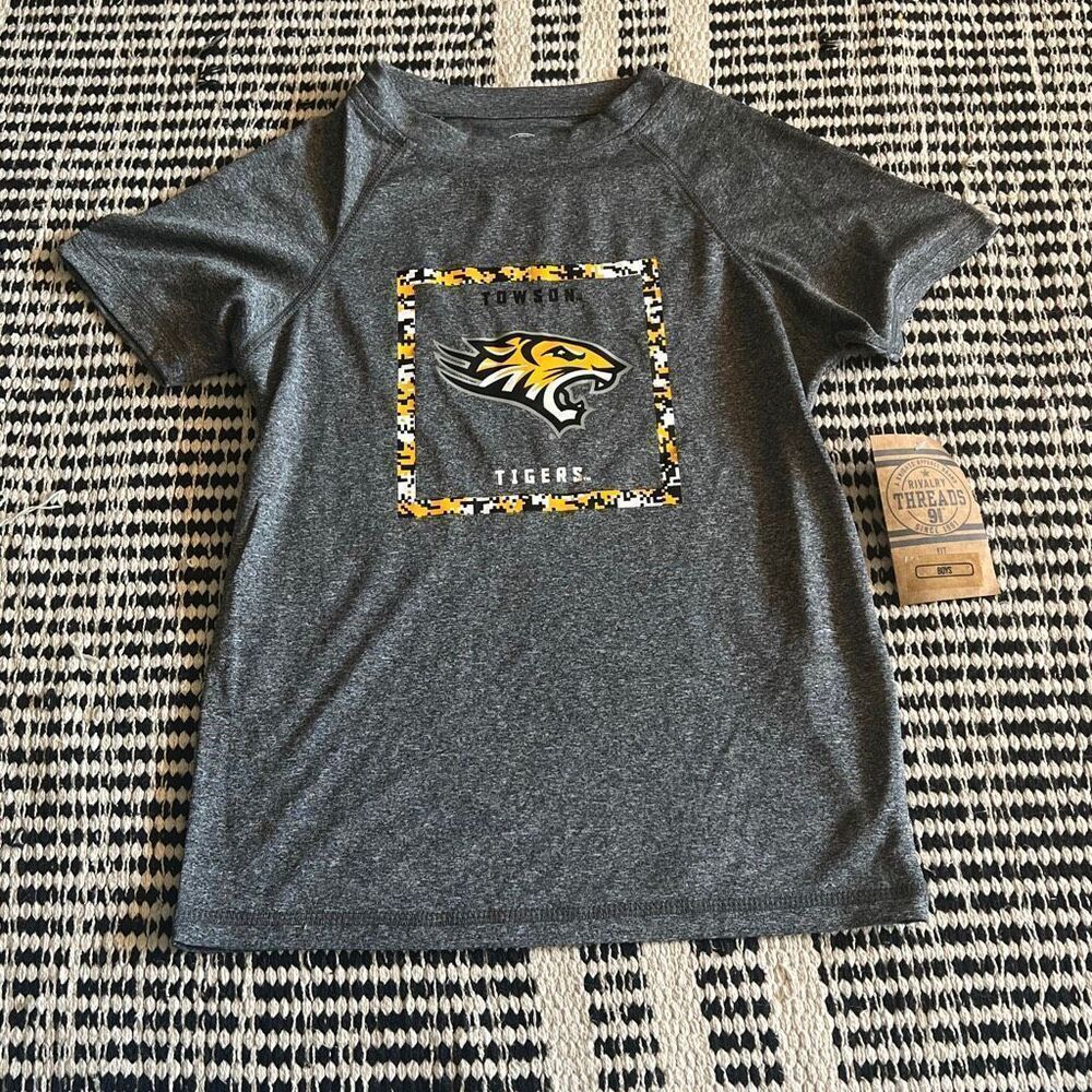 Rivalry Threads Size Small 6/7 Boye Towson Tigers T shirt NWT